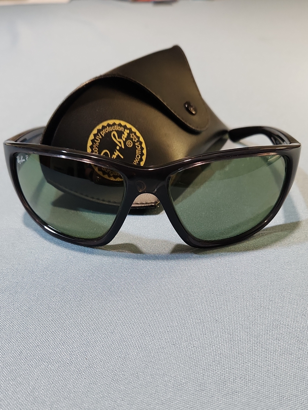 Ray-Ban Wraparound Glasses - 4300 With Polarized Green Lenses